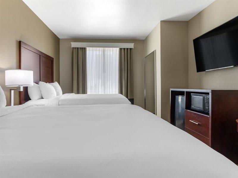 Comfort Inn & Suites Near Lake Lewisville Corinth Екстериор снимка