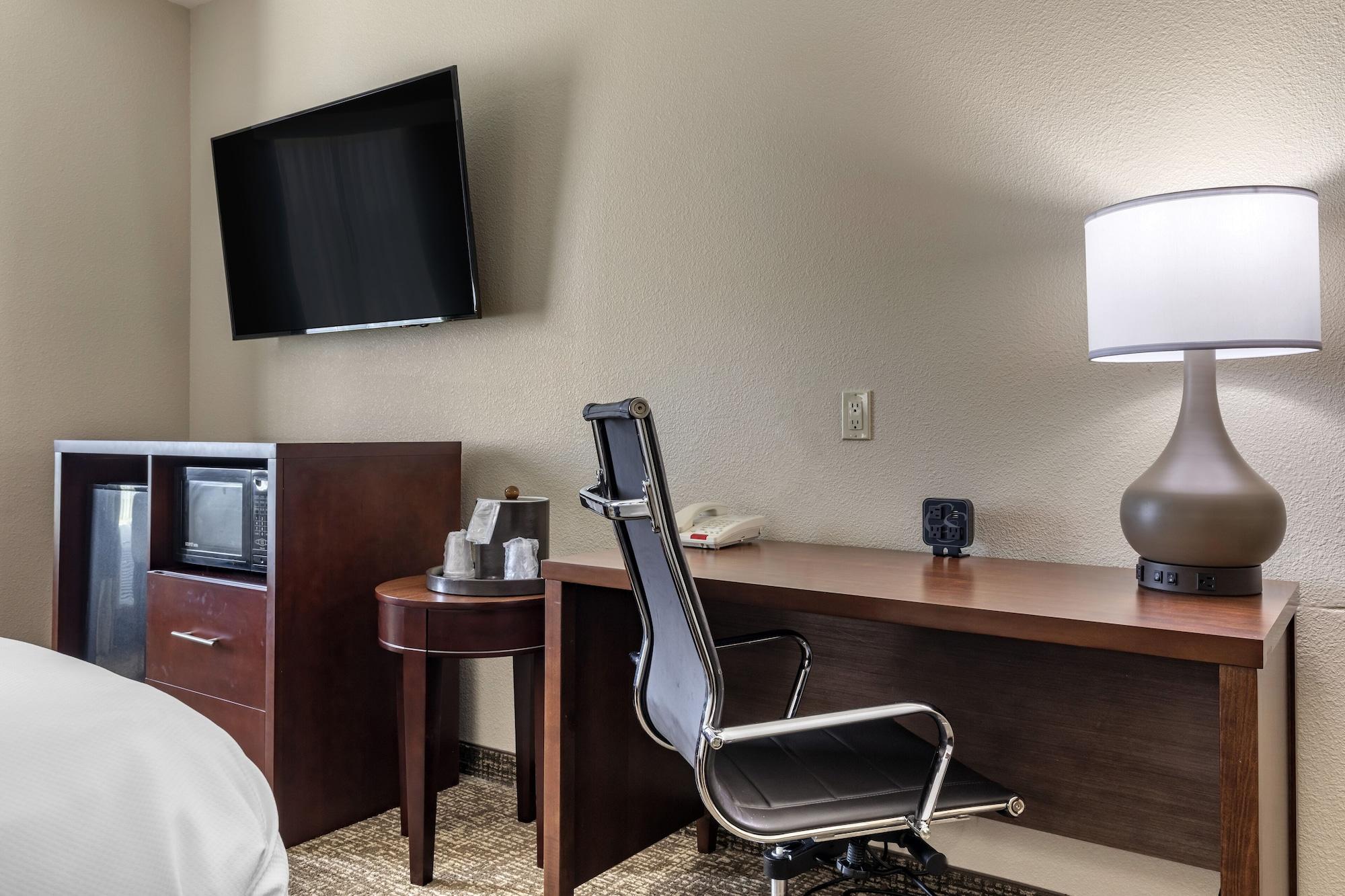 Comfort Inn & Suites Near Lake Lewisville Corinth Екстериор снимка