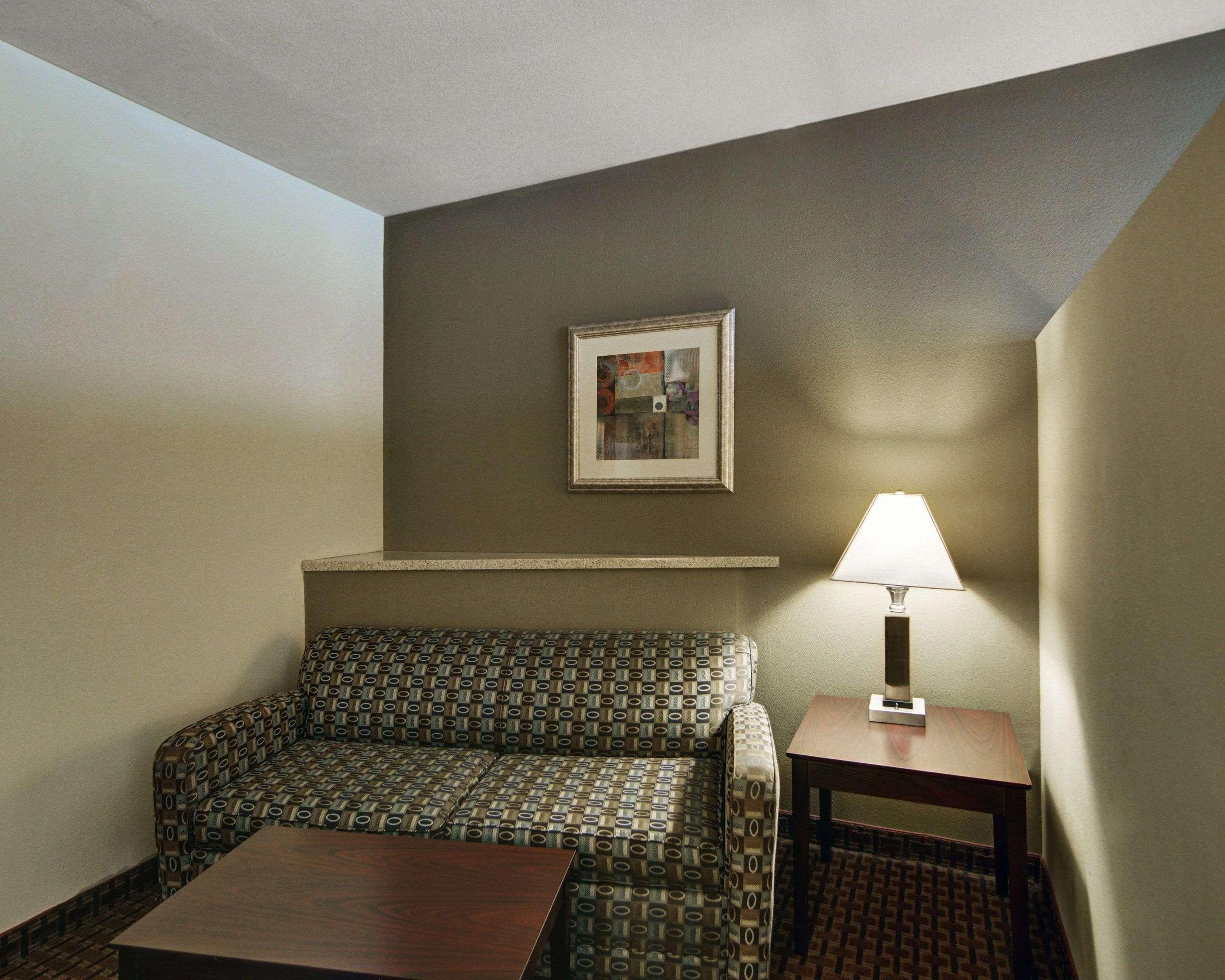Comfort Inn & Suites Near Lake Lewisville Corinth Екстериор снимка