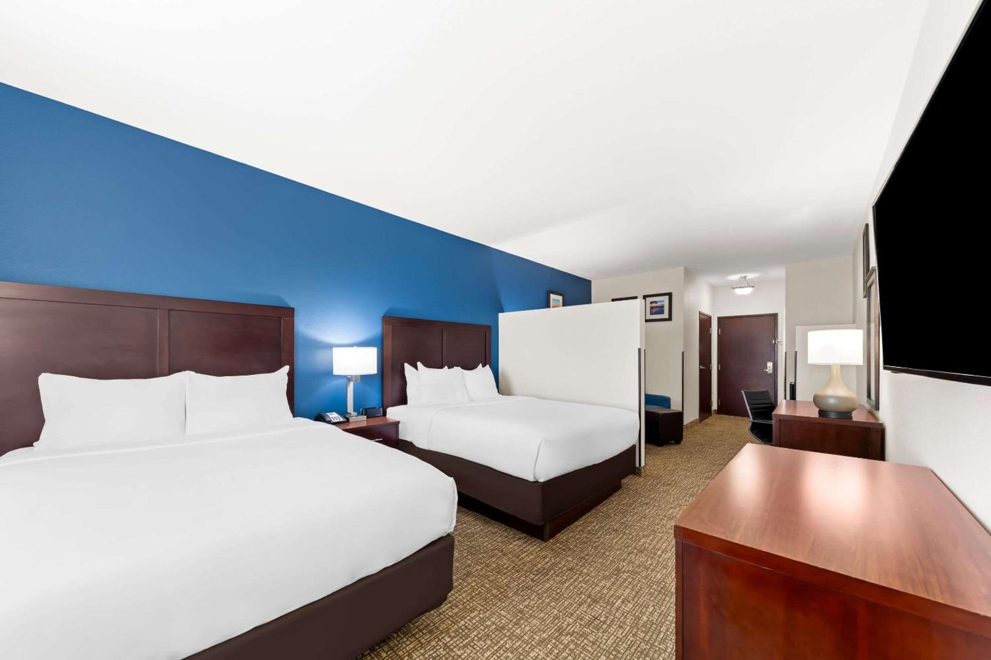 Comfort Inn & Suites Near Lake Lewisville Corinth Екстериор снимка