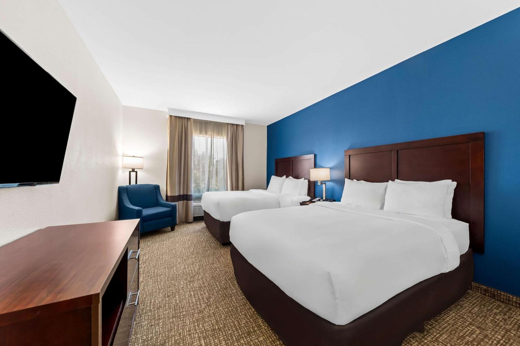 Comfort Inn & Suites Near Lake Lewisville Corinth Екстериор снимка