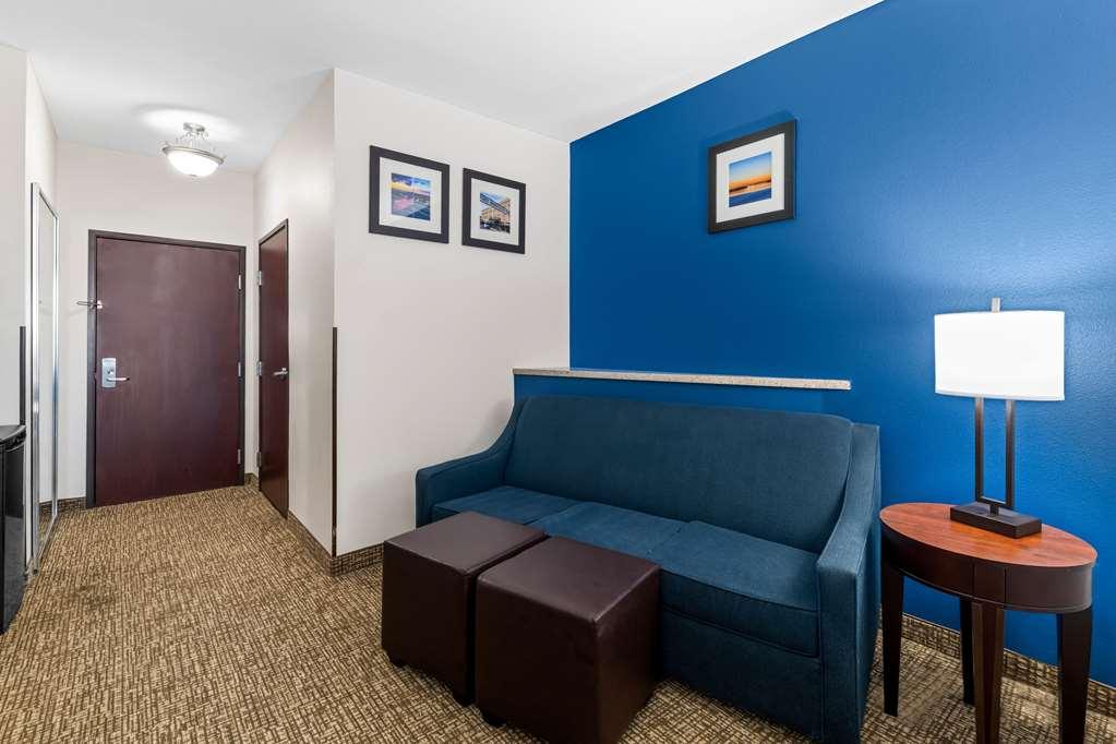 Comfort Inn & Suites Near Lake Lewisville Corinth Стая снимка